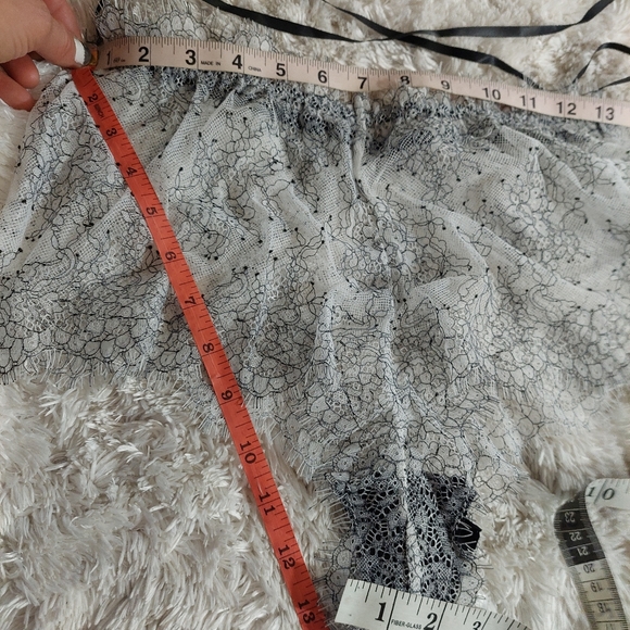 Womens 2 piece lingerie set size large white lace with underwire support - Picture 6 of 15